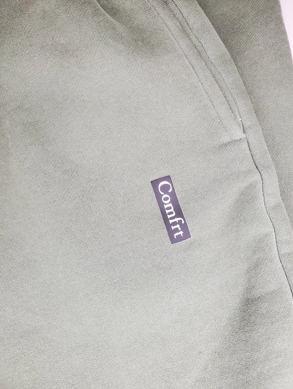 COMFRT | Standard Sweatpants in Size Large